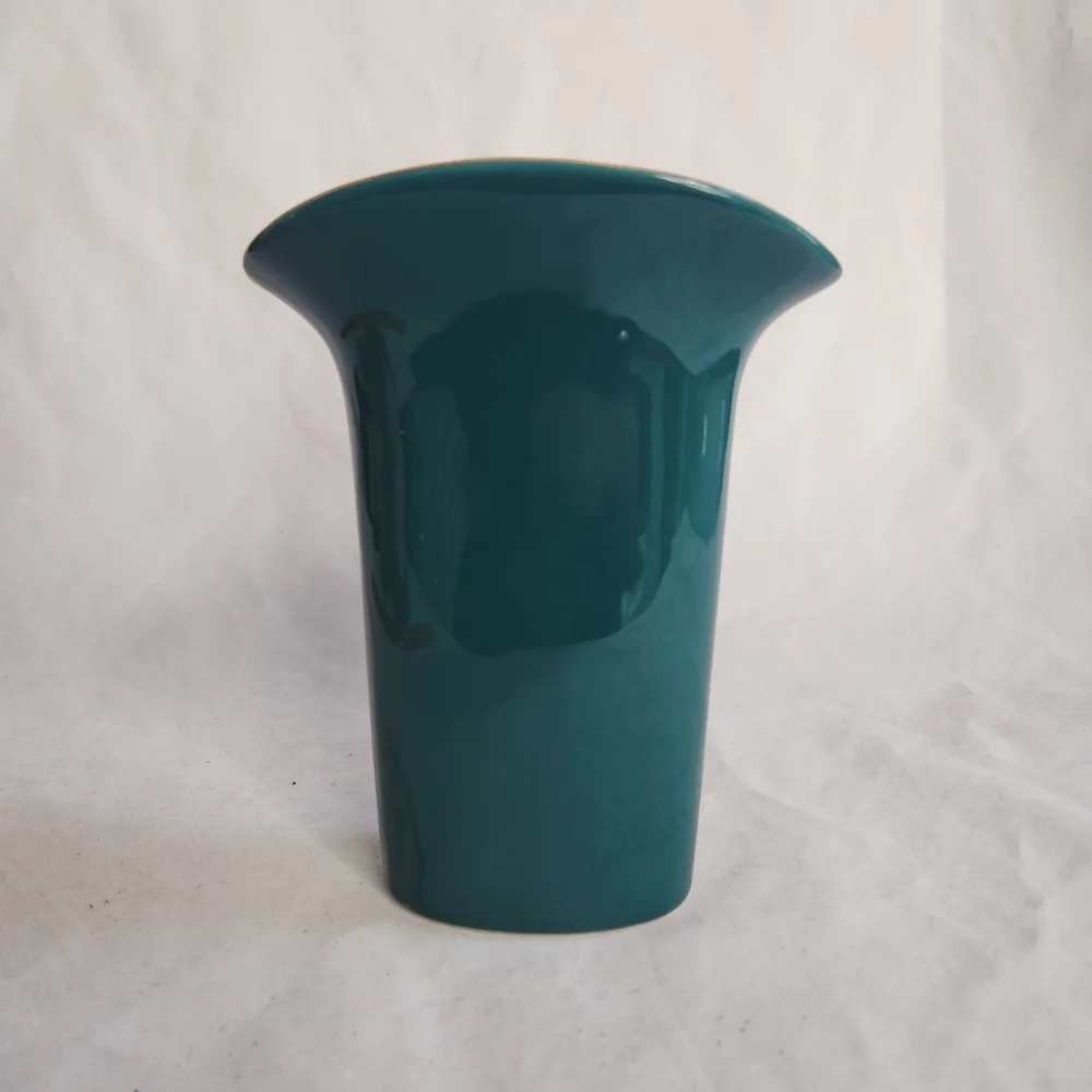 Vintage Asian White Calla Lily Flower Teal Green Vase